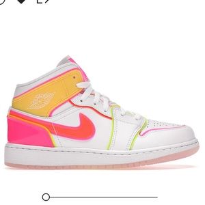 Jordan 1 Mid Edge Glow